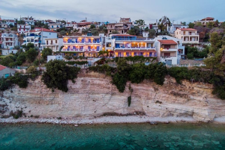 Studio with balcony and with sea view