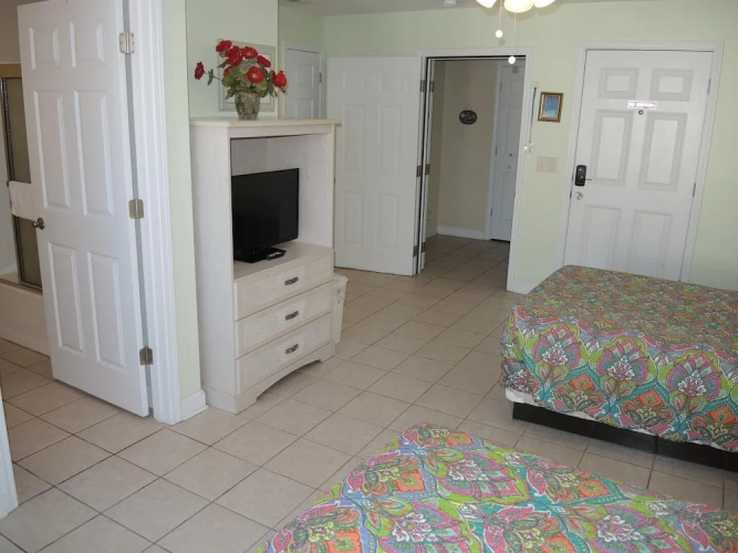 Studio Villa 2607L Located near the Pool and Golf Course by RedAwning