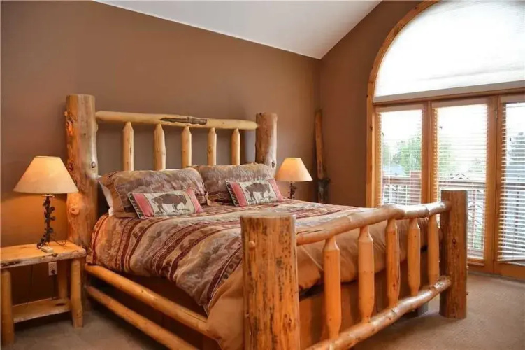 Elk Ridge Townhomes Unit 422 by RedAwning
