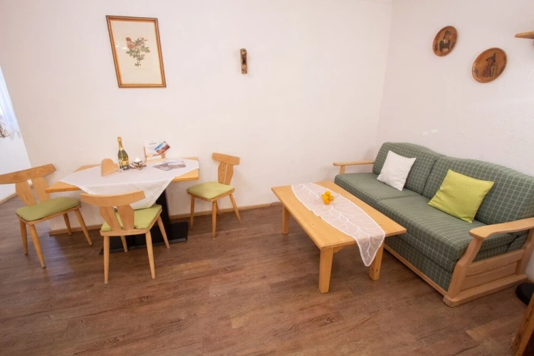 1 Bedroom Apartment with balcony