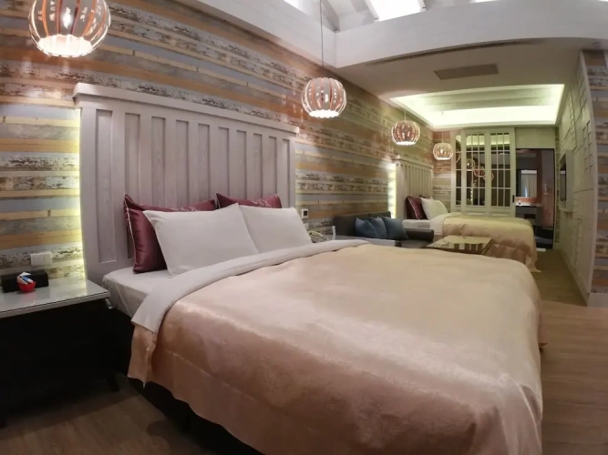 Standard Quadruple Family room