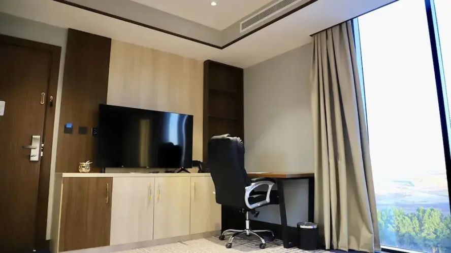 Five seasons Hotel & Spa