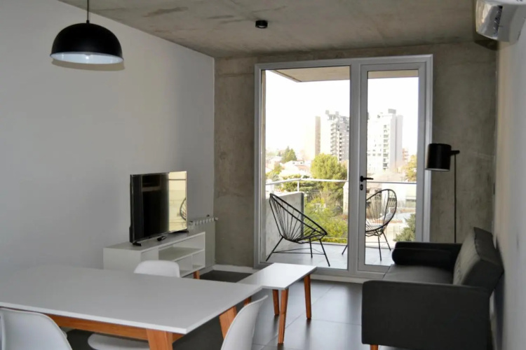 Loi Flats Neuquen,  Edificio Tucuman