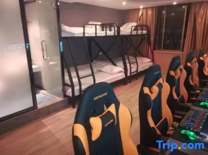 Standard Quintuple room