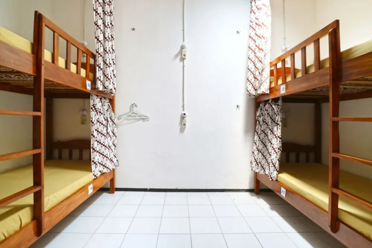 Rumah Larasati - Hostel