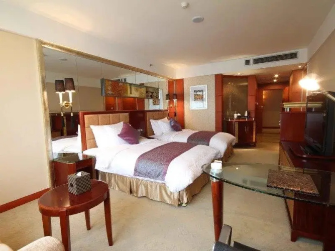 Chongqing Kingtown Hotel
