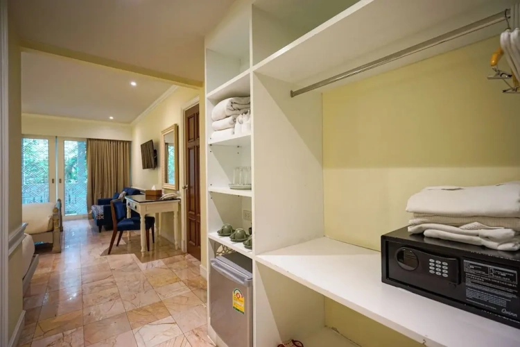 Deluxe Triple room
