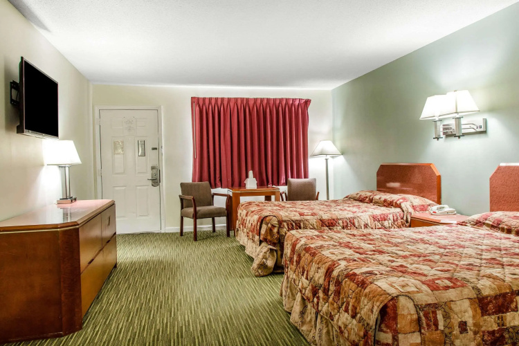 Rodeway Inn Groton - New London