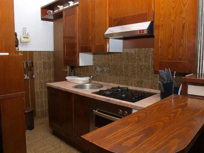3 Bedrooms Apartment