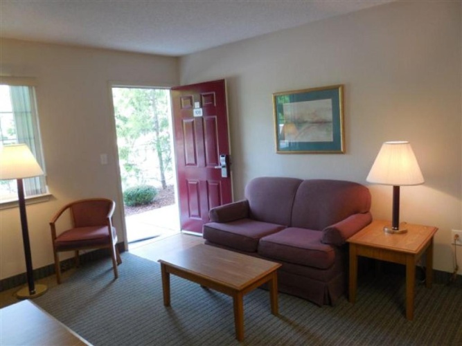 1 Bedroom Suite