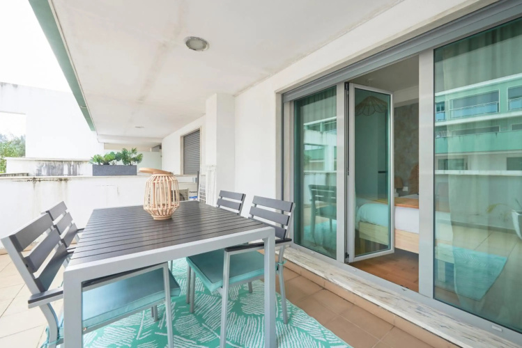 Apartment with Private Terrace & Car Garage