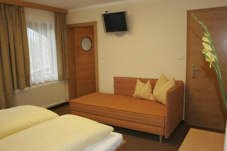 Edelweiss Apartments