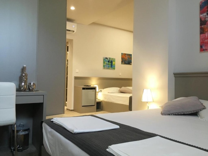 Economy Quadruple room