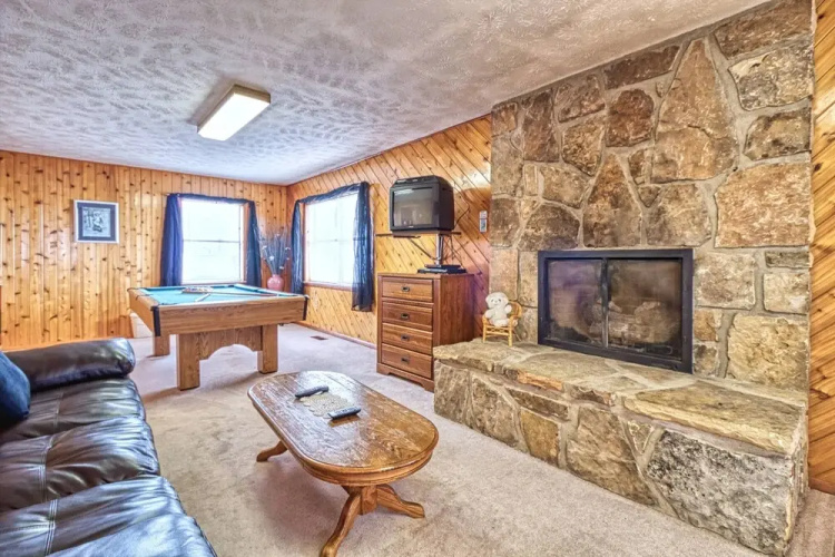 Leconte View 2 by Jackson Mountain Rentals