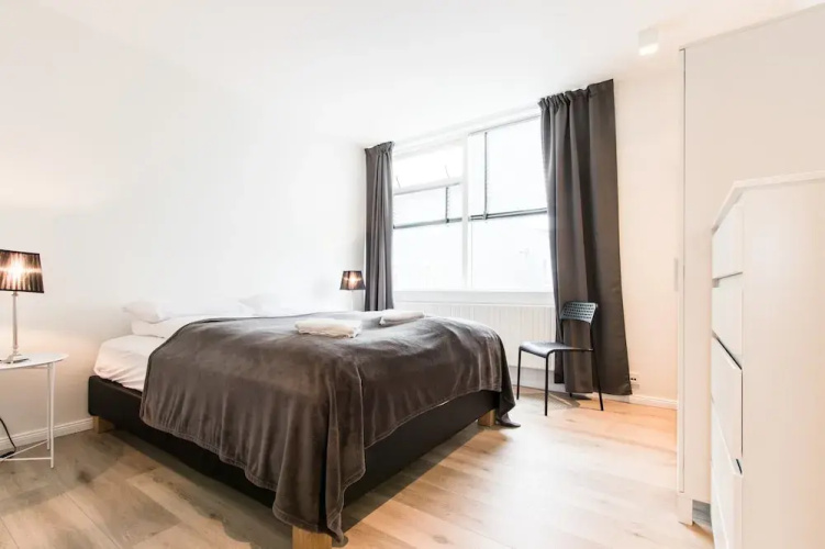 Apartment V13
