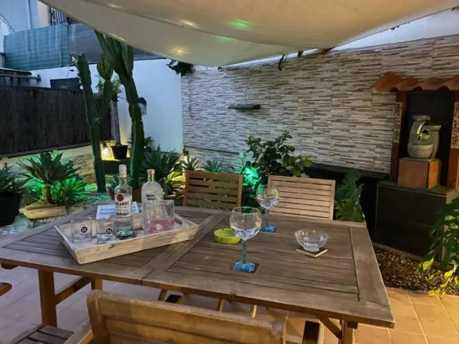 2 Bedrooms Cottage