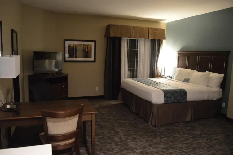 Heritage Place Hotel & Suites