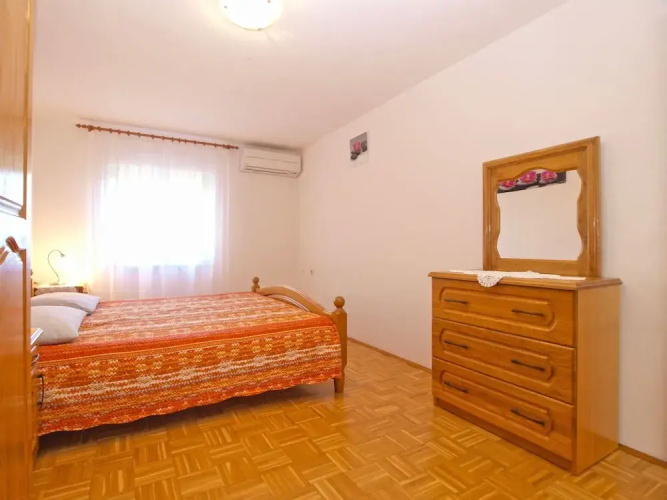 Apartment 1638