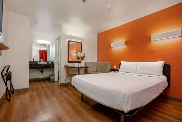 Motel 6 Temecula, CA - Historic Old Town