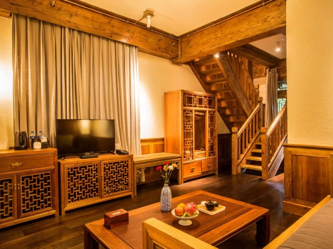 Deluxe Suite