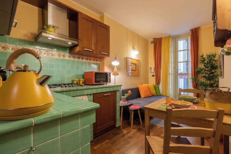 Apartment with balcony
