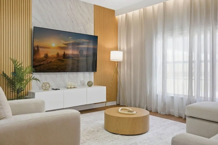 4 Bedrooms Villa