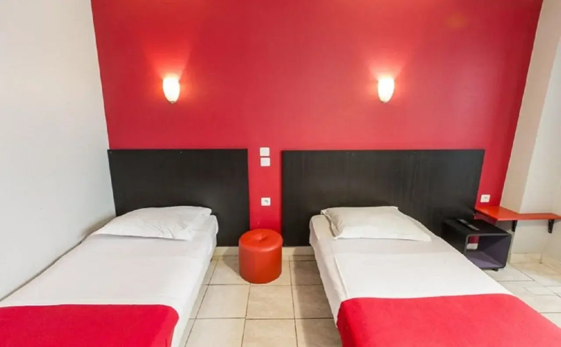 Hipotel Paris Montmartre