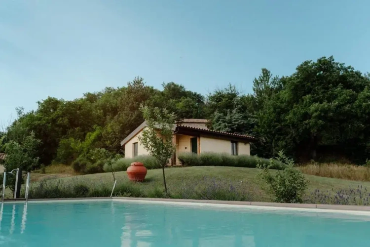 2 Bedrooms Cottage
