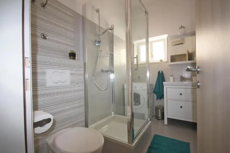 1 Bedroom Apartment with balcony