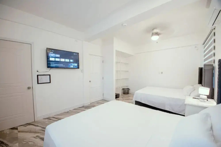 Maximum Beach Hotel