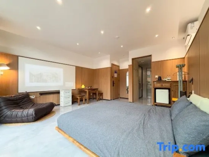 Standard Sextuple room