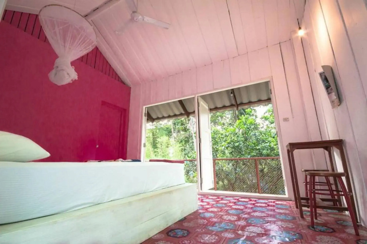 KLKL Hostel