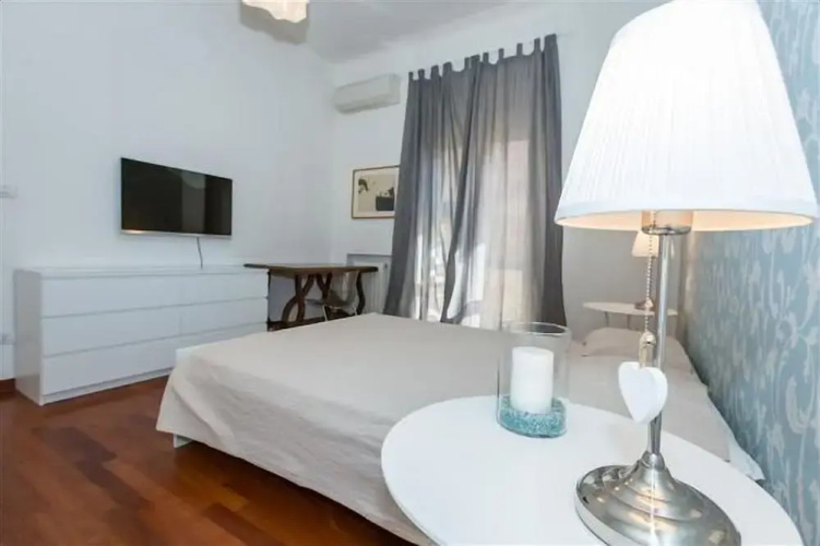 Sky Apartment, Bologna for 5 pax