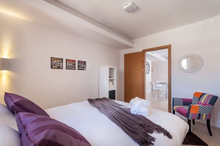 3 Bedrooms Premium Apartment beachfront