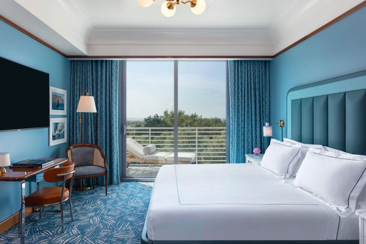 Mr. C Miami – Coconut Grove