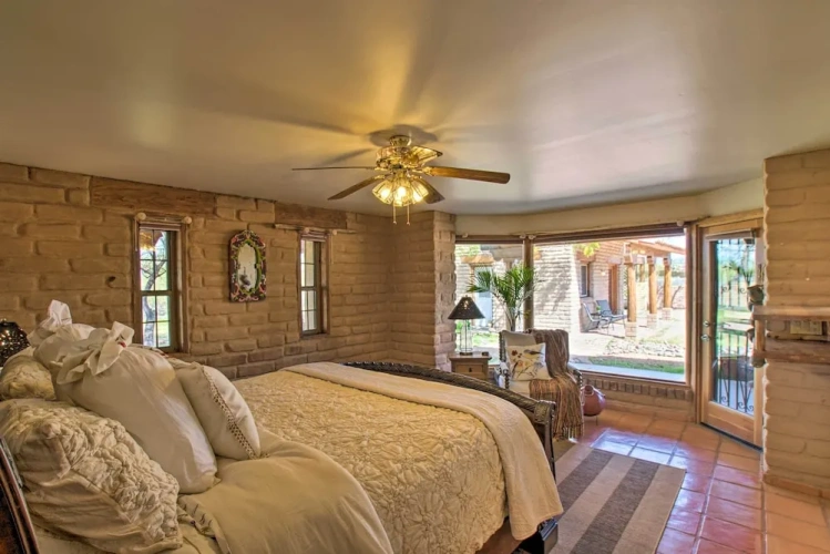 4 Bedrooms Cottage