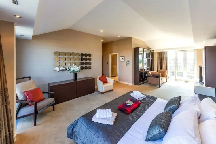 Skyview Penthouse - New Town