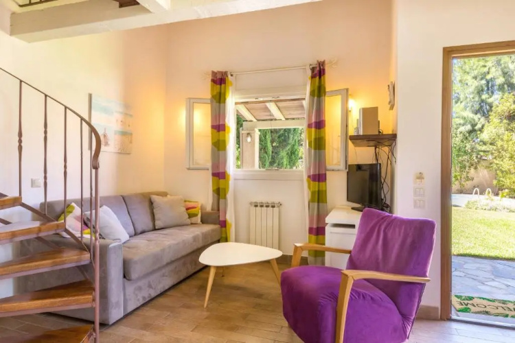 Petrinos Cottage