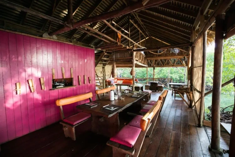 Deluxe Bungalow