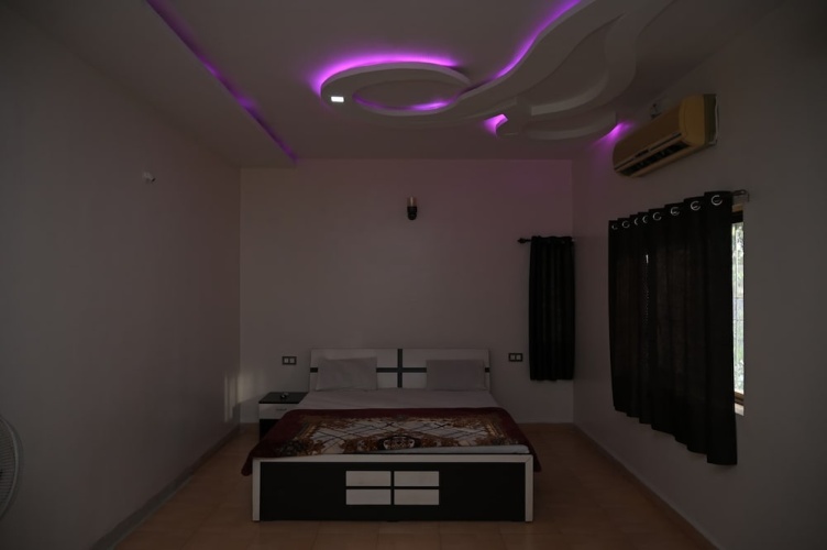 Premier room