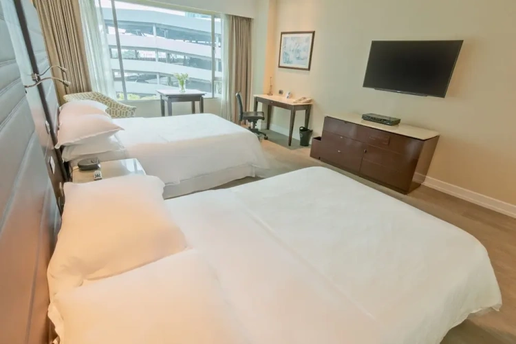 Superior Quadruple Club room