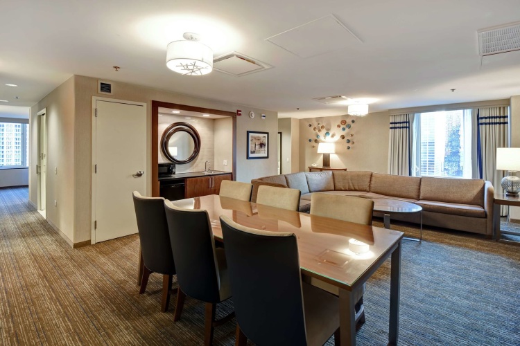 Embassy Suites by Hilton Chicago Downtown Magnificent Mile photo 16
