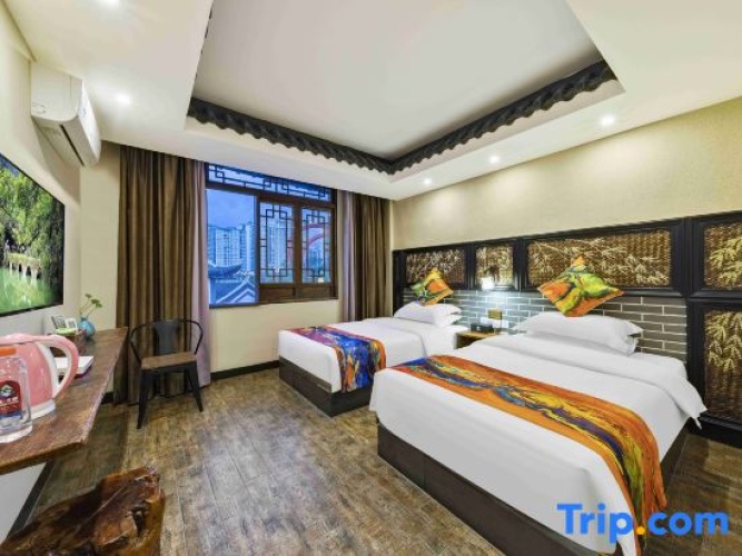 Standard Double Family room with courtyard view