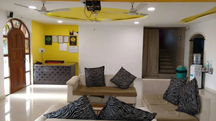 Ghanvatkar Bunglow Resort