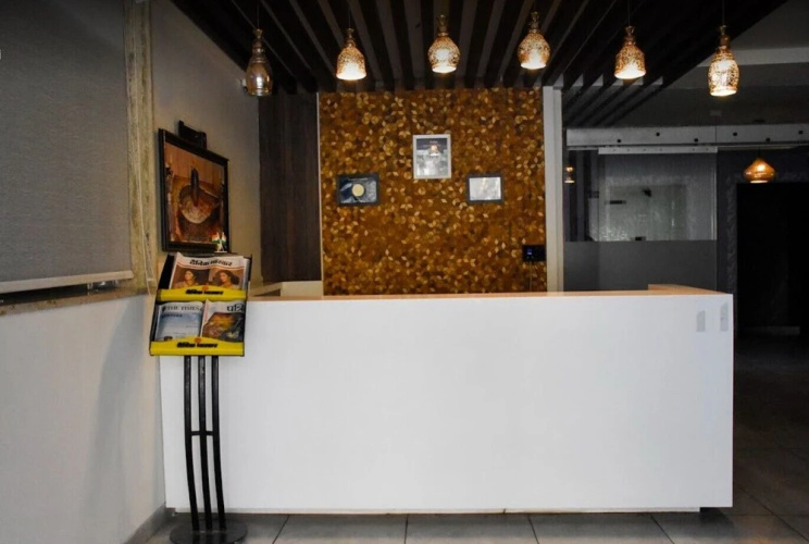 Anroute Stays Freeganj