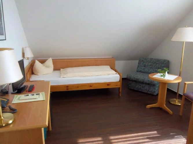 Standard Single room
