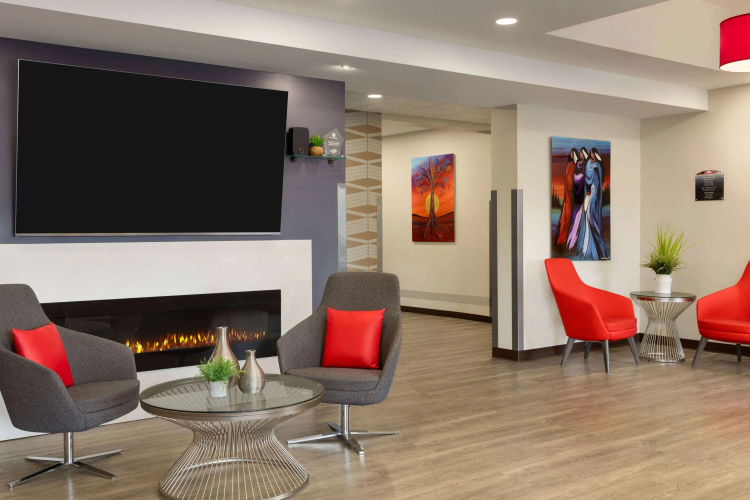 Microtel Inn & Suites By Wyndham Val-D'or photo 12