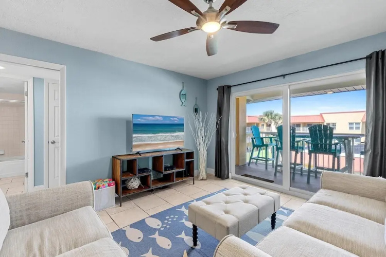 Point East 320