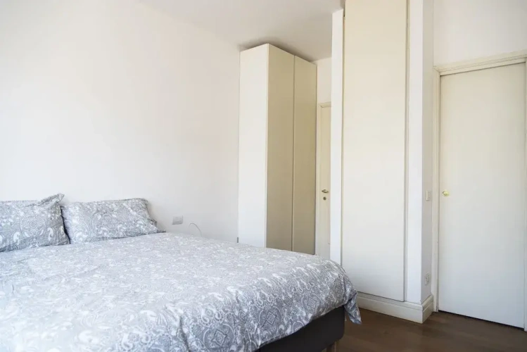 3 Bedrooms Apartment