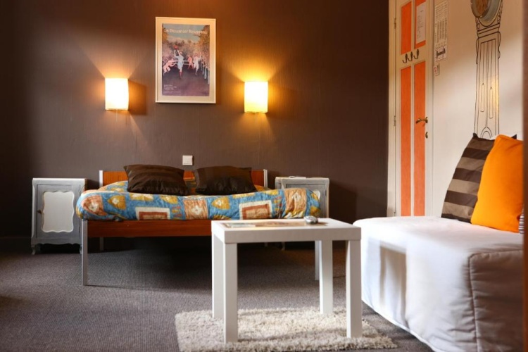 Standard Quadruple room with view